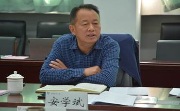说明: 安学斌副董事长