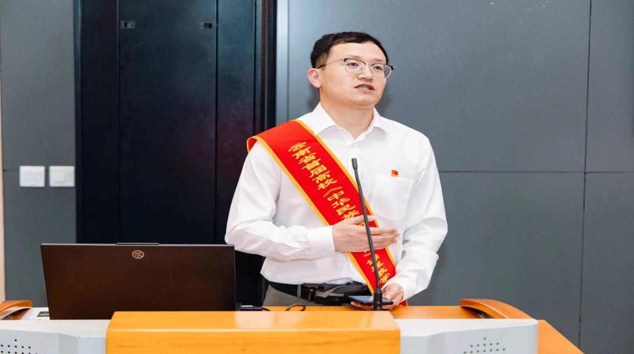 93b1a0b5786914e67963111c95a9b03