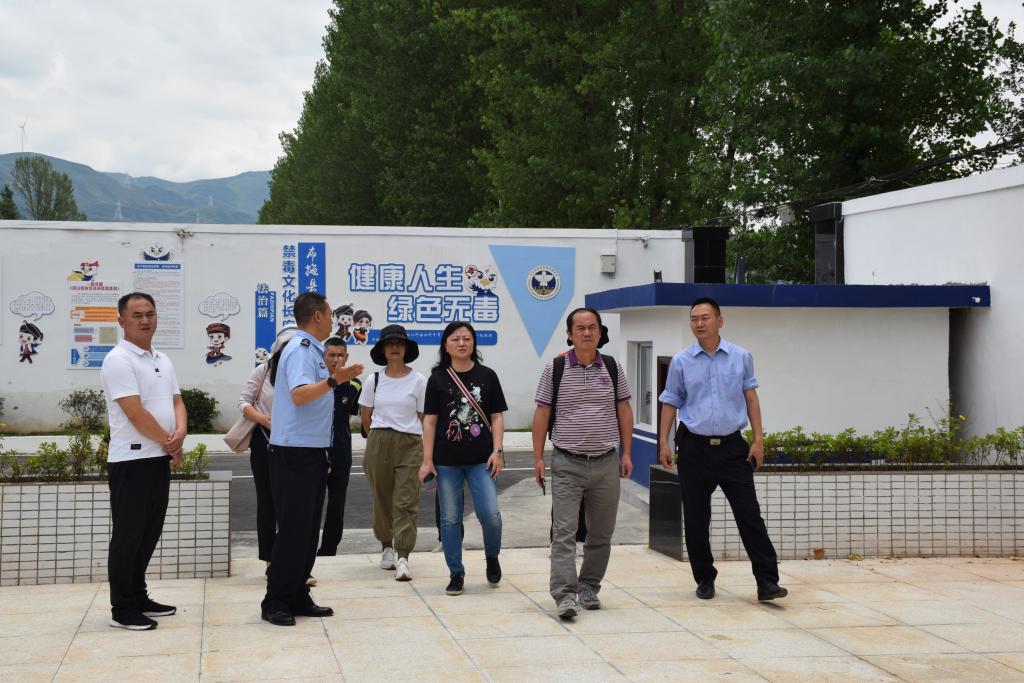 7dad78acaffae192fe1458d65b52282