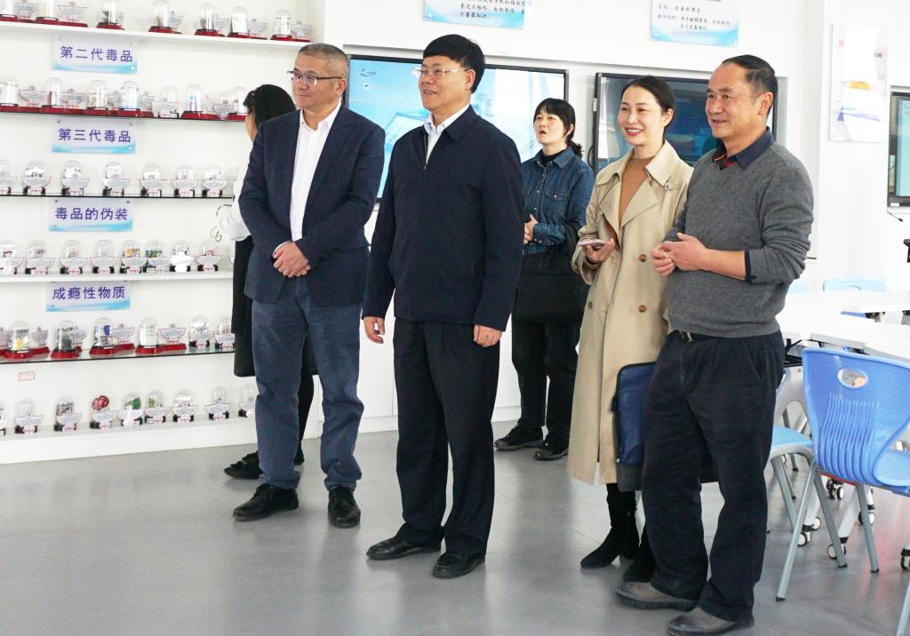 6a7bf7aea46fb3295b9114a4dc87c4b